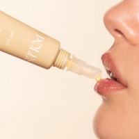 TWO POLES LIP HERO BALM SPF50 BALSAMO LABIAL SIN COLOR 15ML
